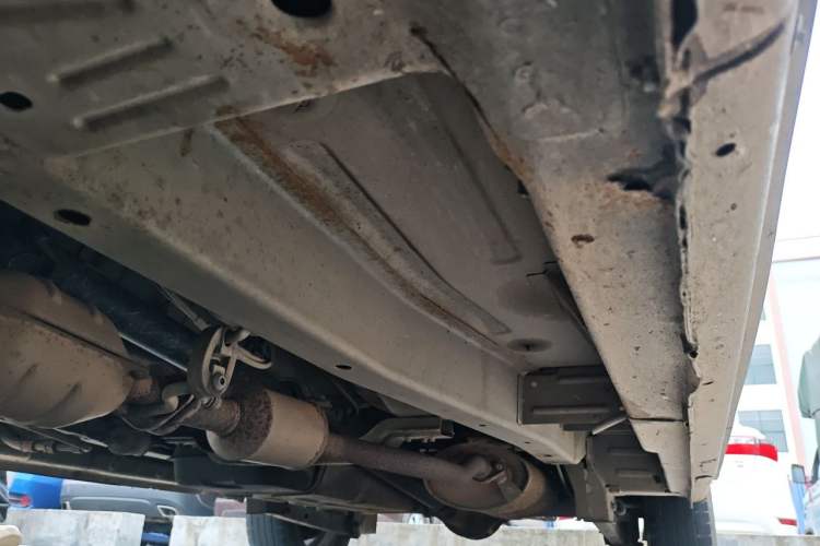 Used CHANGAN KAICHENG Ounuo S 2015 1.5L Jin Ouno Elite Model Chassis Front Right