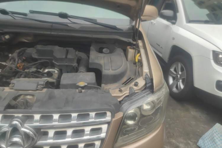 Used CHANGAN KAICHENG Ounuo S 2015 1.5L CNG Model Engine Bay Left