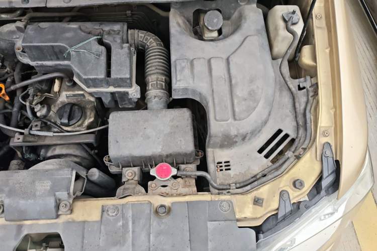 Used CHANGAN KAICHENG Ounuo S 2015 1.5L Jin Ouno Elite Model Engine Bay Left