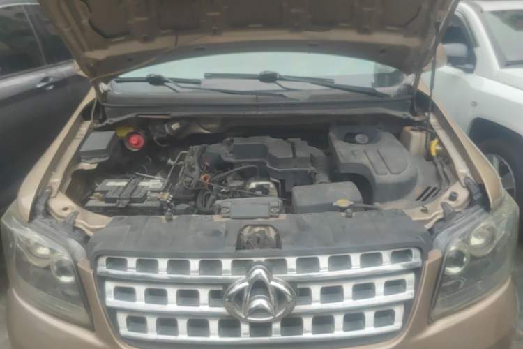Used CHANGAN KAICHENG Ounuo S 2015 1.5L CNG Model Engine Bay
