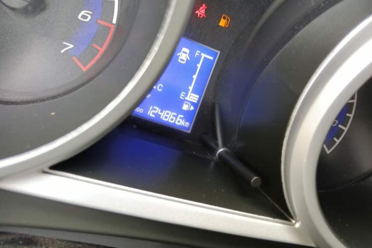 Used CHANGAN KAICHENG Ounuo S 2015 1.5L Jin Ouno Elite Model Odometer Close Up
