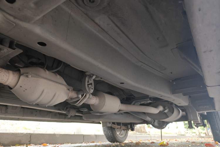 Used CHANGAN KAICHENG Ounuo S  Chassis Front Left