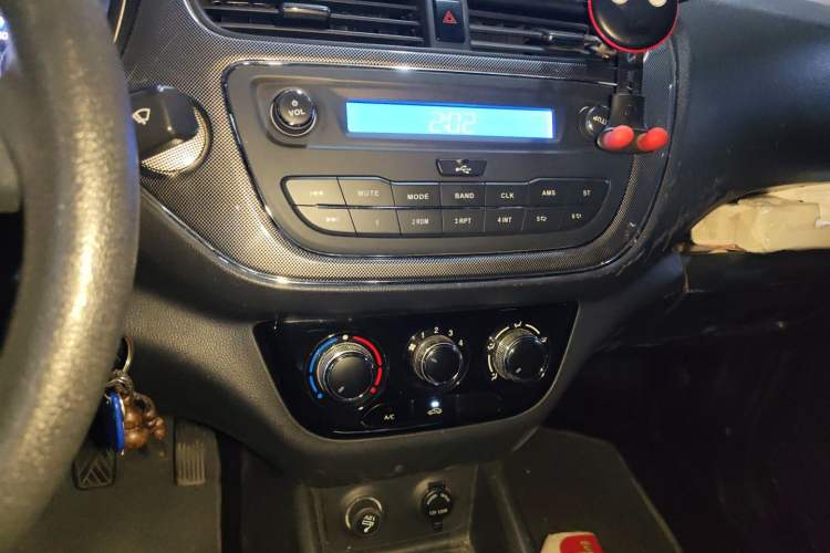 Used CHANGAN KAICHENG Ounuo S 2017 1.5L Ouno S Base Model EA15-AB Audio And AC Panel