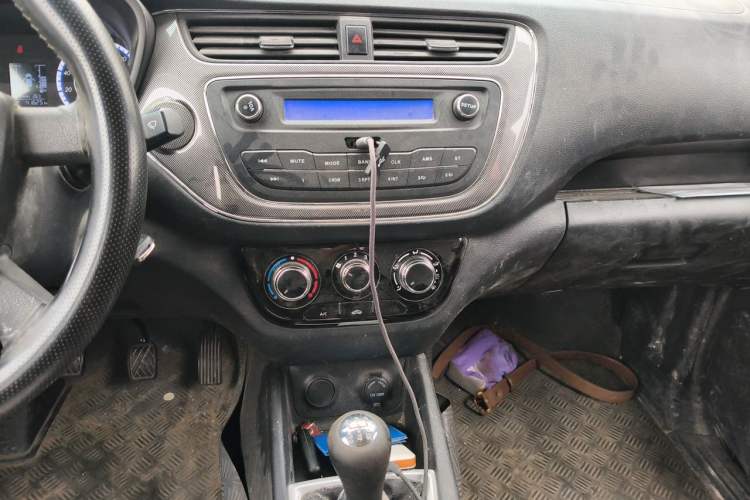 Used CHANGAN KAICHENG Ounuo S 2017 1.5L Ouno S Value Edition EA15-AB Audio And AC Panel