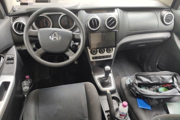 Used CHANGAN KAICHENG Ounuo S 2017 1.5L Jinouno Base Model Center Console