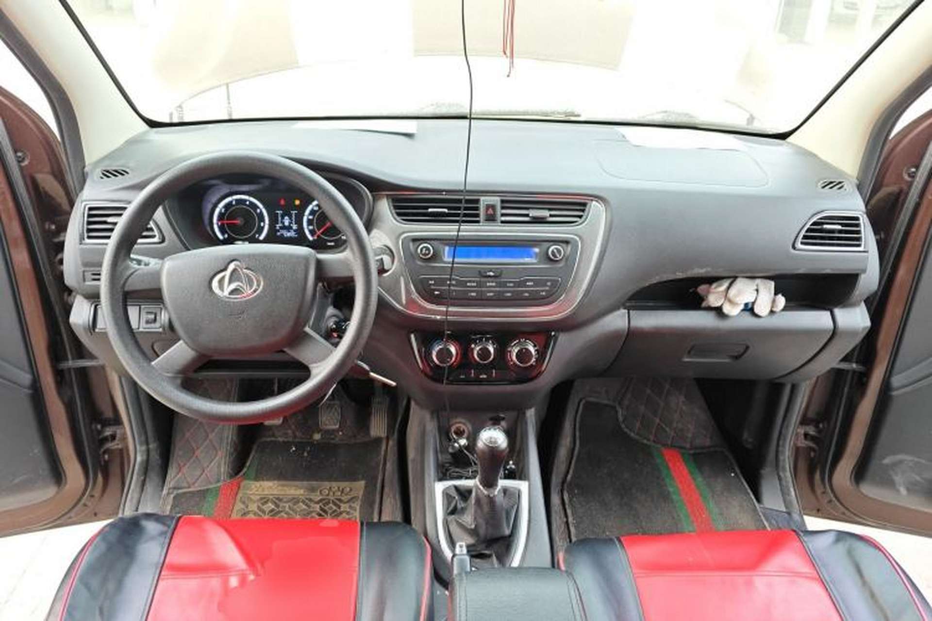 Used CHANGAN KAICHENG Ounuo S 2017 1.5L Base Version Center Console