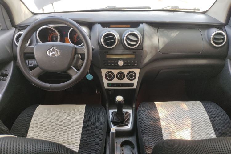 Used CHANGAN KAICHENG Ounuo S 2017 1.5L Base Version Center Console