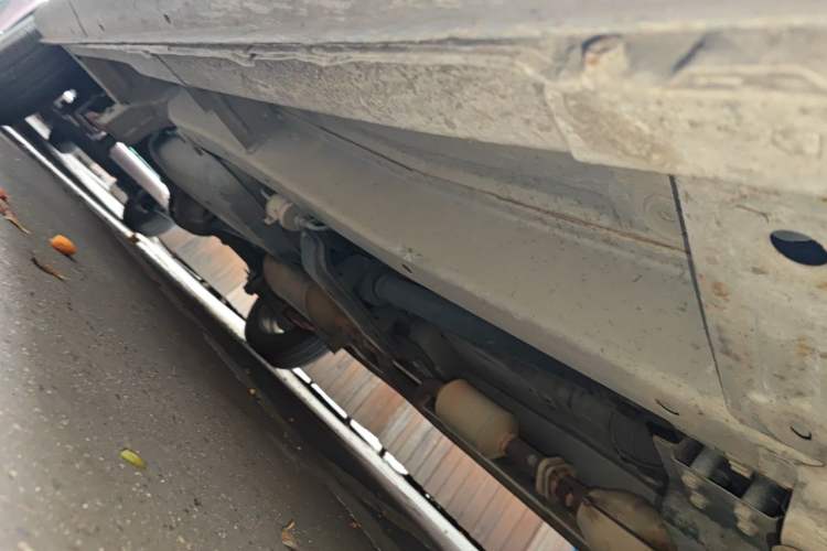 Used CHANGAN KAICHENG Ounuo S 2017 1.5L Base Version Chassis Front Right