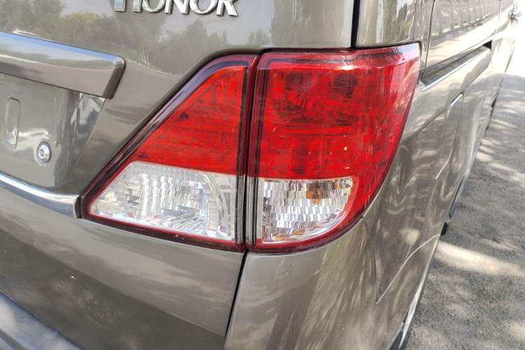 Used CHANGAN KAICHENG Ounuo S 2017 1.5L Base Version Exterior 3