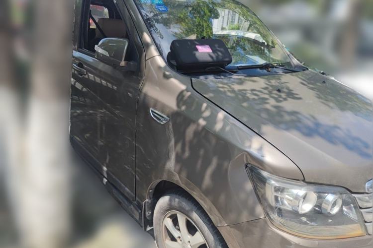 Used CHANGAN KAICHENG Ounuo S 2017 1.5L Ouno S Value Edition EA15-AB Front Right 45 Deg