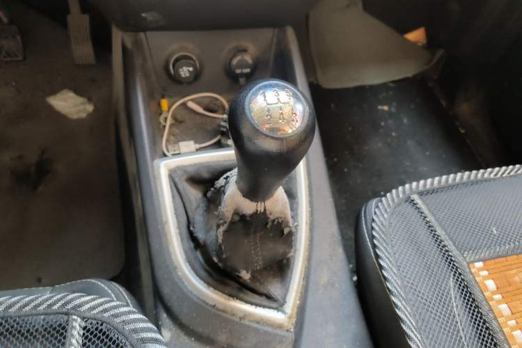 Used CHANGAN KAICHENG Ounuo S 2017 1.5L Ouno S Base Model EA15-AB Gear Lever