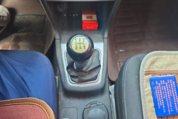 Used CHANGAN KAICHENG Ounuo S 2017 1.5L Base Version Gear Lever
