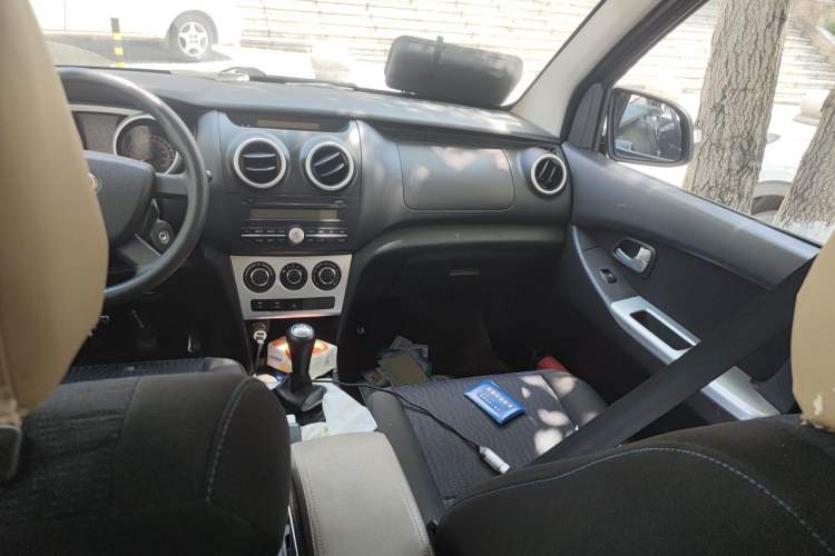 Used CHANGAN KAICHENG Ounuo S 2017 1.5L Ouno S Value Edition EA15-AB Headliner