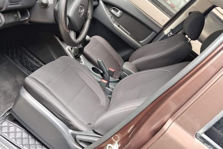 Used CHANGAN KAICHENG Ounuo S 2017 1.5L Ouno S Value Edition EA15-AB Interior 5