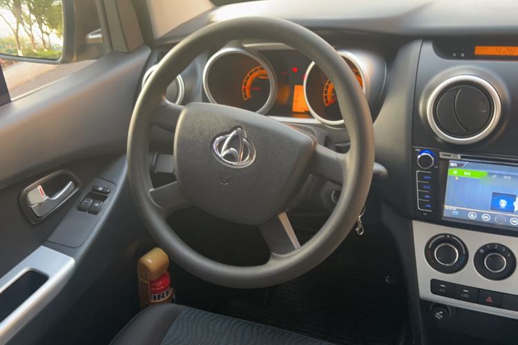 Used CHANGAN KAICHENG Ounuo S 2017 1.5L Jinouno Base Model Interior 7
