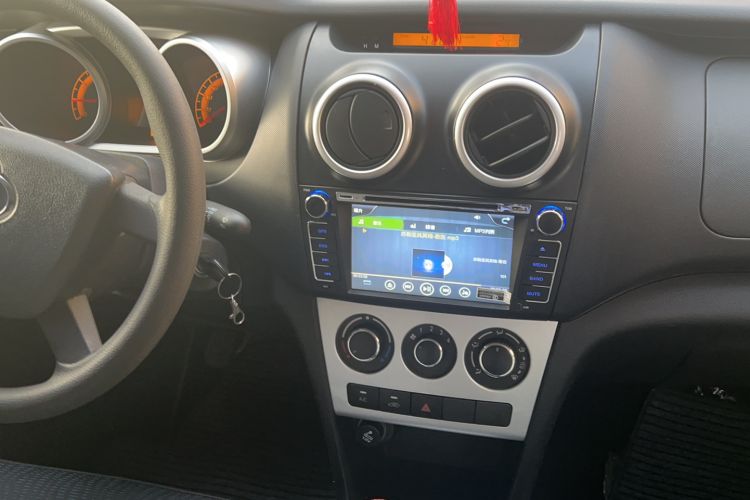Used CHANGAN KAICHENG Ounuo S 2017 1.5L Jinouno Base Model Interior 8