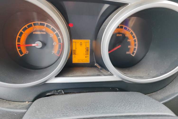 Used CHANGAN KAICHENG Ounuo S 2017 1.5L Base Version Odometer Close Up