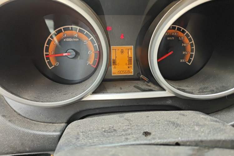 Used CHANGAN KAICHENG Ounuo S 2017 1.5L Jinouno Base Model Odometer Close Up