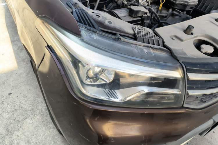 Used CHANGAN KAICHENG Ounuo S 2017 1.5L Ouno S Base Model EA15-AB Right Front Headlight