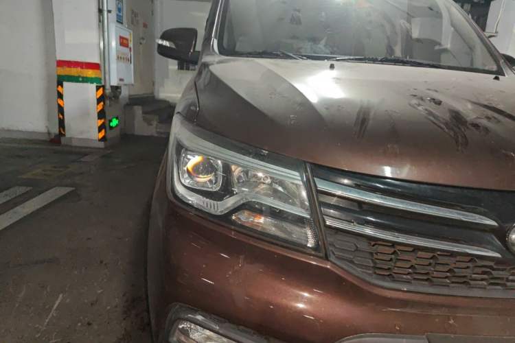 Used CHANGAN KAICHENG Ounuo S 2017 1.5L Ouno S Standard Edition EA15-AB Right Front Headlight