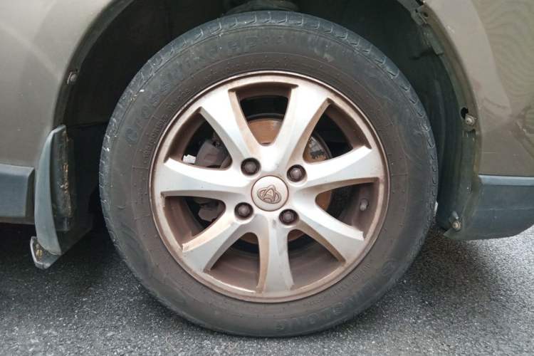 Used CHANGAN KAICHENG Ounuo S 2017 1.5L Base Version Right Front Wheel Hub