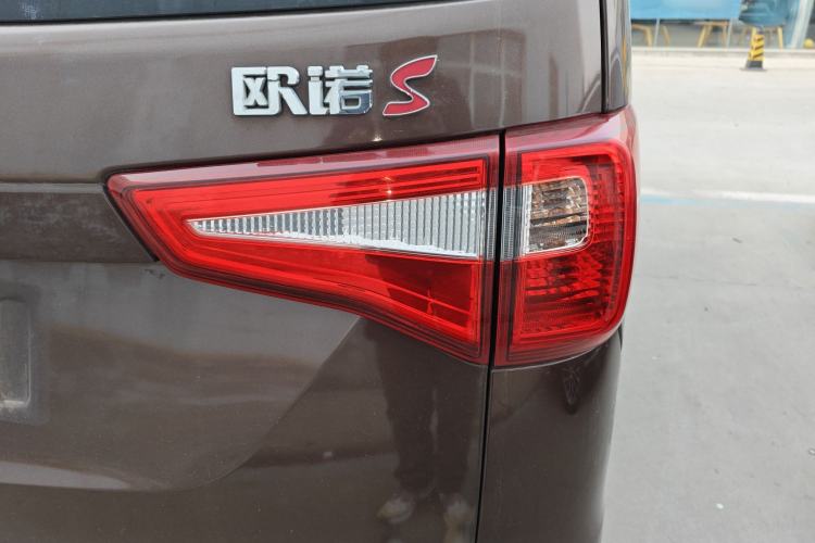 Used CHANGAN KAICHENG Ounuo S 2017 1.5L Base Version Right Rear Taillight