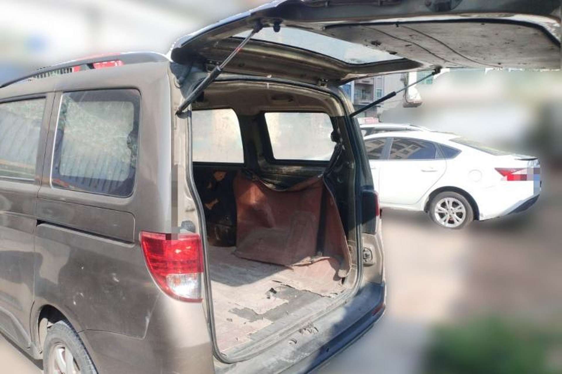 Used CHANGAN KAICHENG Ounuo S 2017 1.5L Base Version Trunk