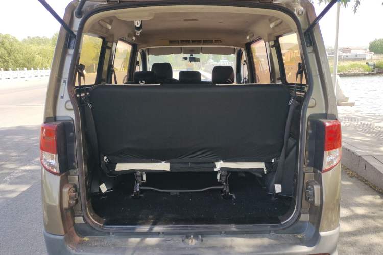 Used CHANGAN KAICHENG Ounuo S 2017 1.5L Base Version Trunk