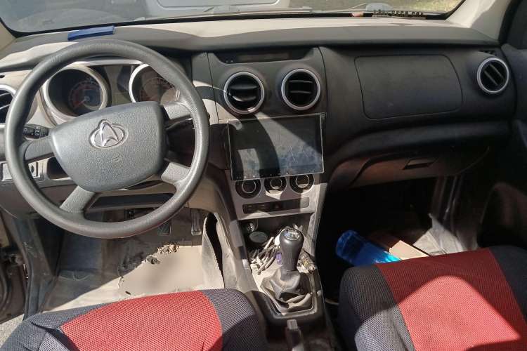 Used CHANGAN KAICHENG Ounuo S 2017 1.5L Base Version Center Console
