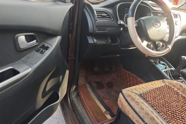 Used CHANGAN KAICHENG Ounuo S 2017 1.5L Ono S Luxury Version EA15-AB Driver Seat