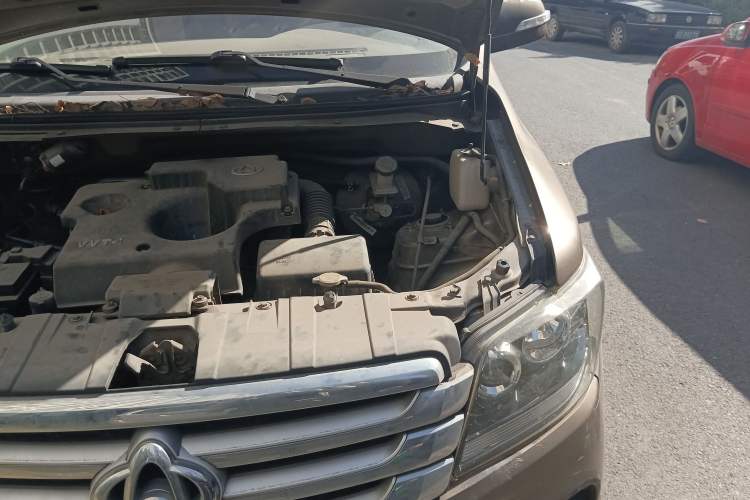 Used CHANGAN KAICHENG Ounuo S 2017 1.5L Base Version Engine Bay Left