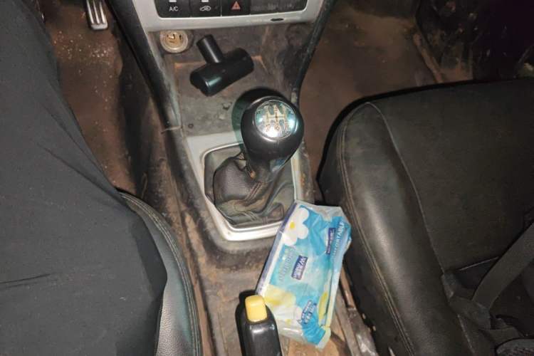 Used CHANGAN KAICHENG Ounuo S 2017 1.5L Jinouno Base Model Gear Lever