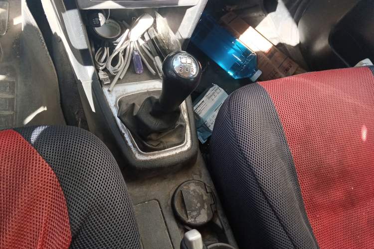 Used CHANGAN KAICHENG Ounuo S 2017 1.5L Base Version Gear Lever
