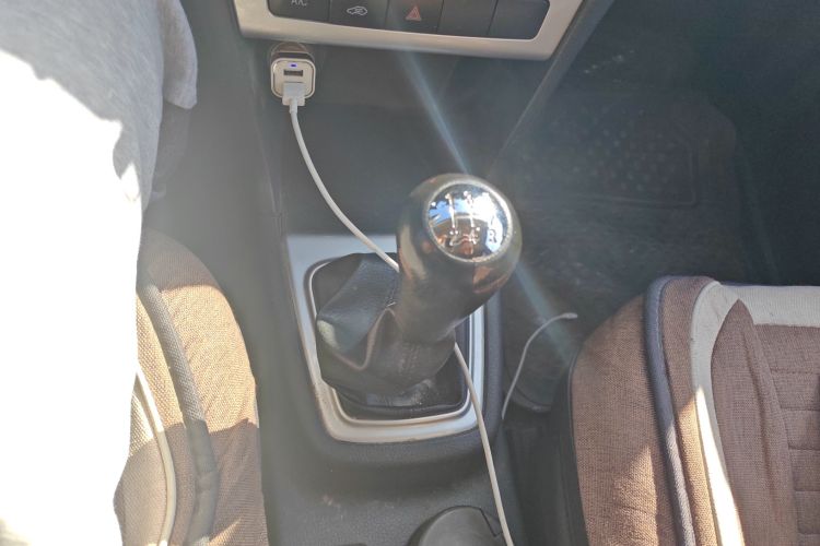 Used CHANGAN KAICHENG Ounuo S 2017 1.5L Base Version Gear Lever