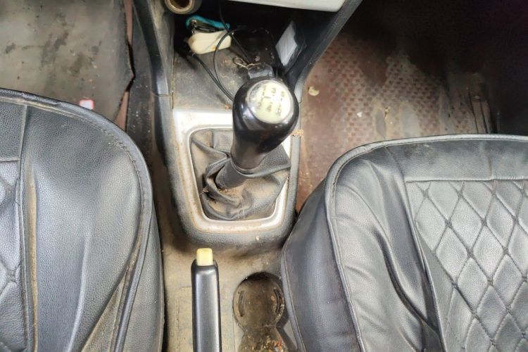 Used CHANGAN KAICHENG Ounuo S 2017 1.5L Ouno S Value Edition EA15-AB Gear Lever