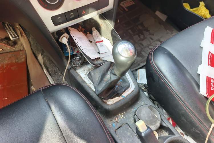 Used CHANGAN KAICHENG Ounuo S 2017 1.5L Base Version Gear Lever