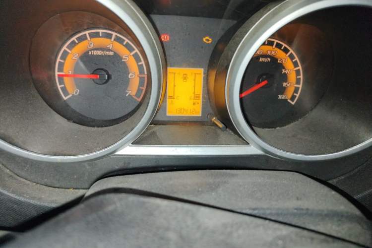 Used CHANGAN KAICHENG Ounuo S 2017 1.5L Jinouno Base Model Odometer Close Up