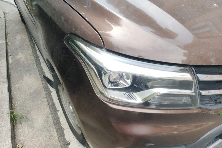 Used CHANGAN KAICHENG Ounuo S 2017 1.5L Ouno S Value Edition EA15-AB Right Front Headlight