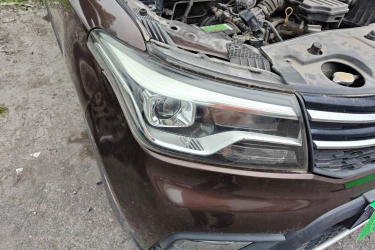 Used CHANGAN KAICHENG Ounuo S 2017 1.5L Ouno S Base Model EA15-AB Right Front Headlight
