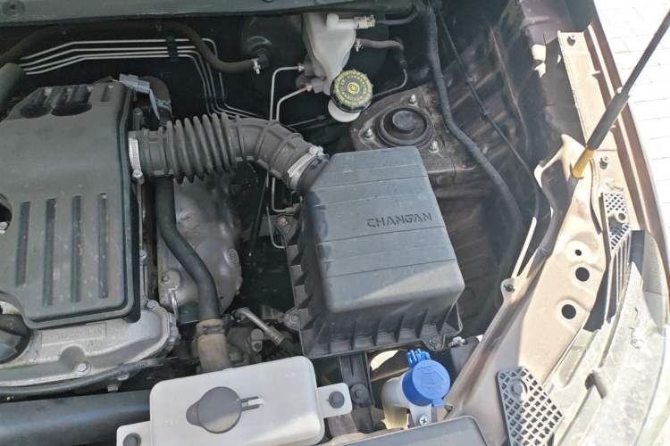 Used CHANGAN KAICHENG Ounuo S 2017 1.5L Ouno S Value Edition EA15-AB Engine Bay Left