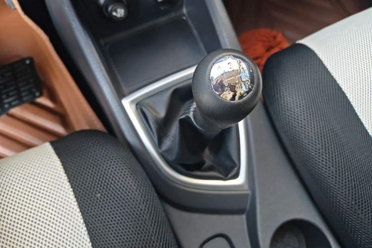 Used CHANGAN KAICHENG Ounuo S 2017 1.5L Ouno S Value Edition EA15-AB Gear Lever