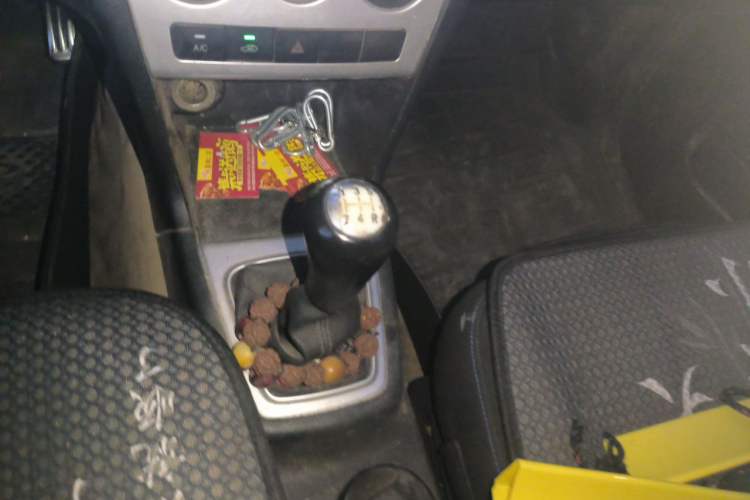 Used CHANGAN KAICHENG Ounuo S 2017 1.5L Base Version Gear Lever