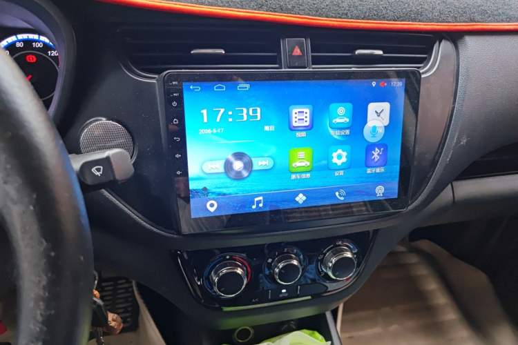 Used CHANGAN KAICHENG Ounuo S 2017 1.5L Ouno S Value Edition EA15-AB Audio And AC Panel