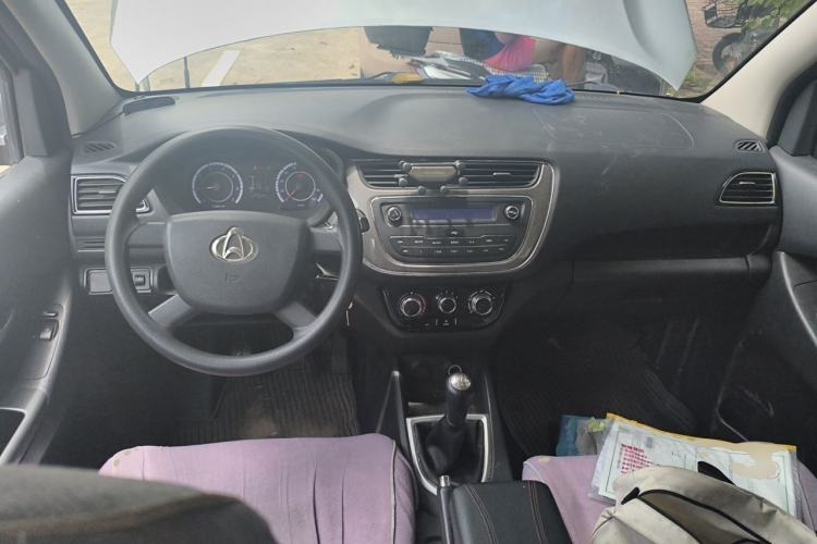 Used CHANGAN KAICHENG Ounuo S 2017 1.5L Ouno S Comfort Model EA15-AB Center Console
