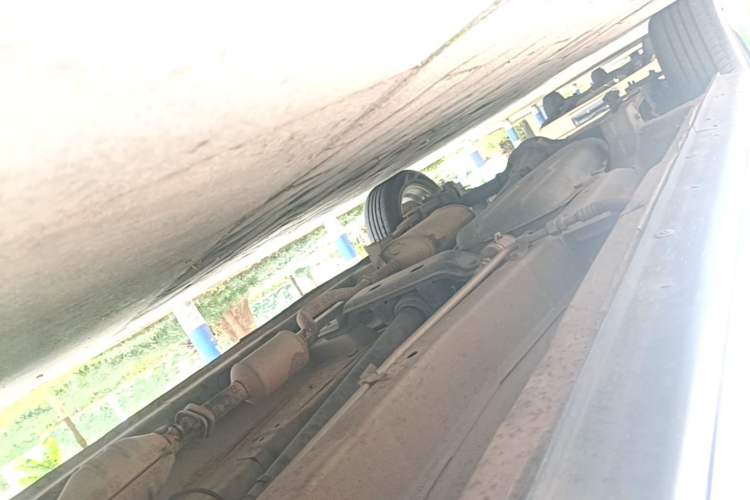 Used CHANGAN KAICHENG Ounuo S 2017 1.5L Base Version Chassis Front Right