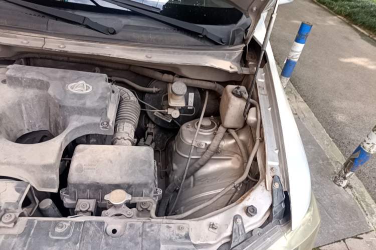 Used CHANGAN KAICHENG Ounuo S 2017 1.5L Base Version Engine Bay Left