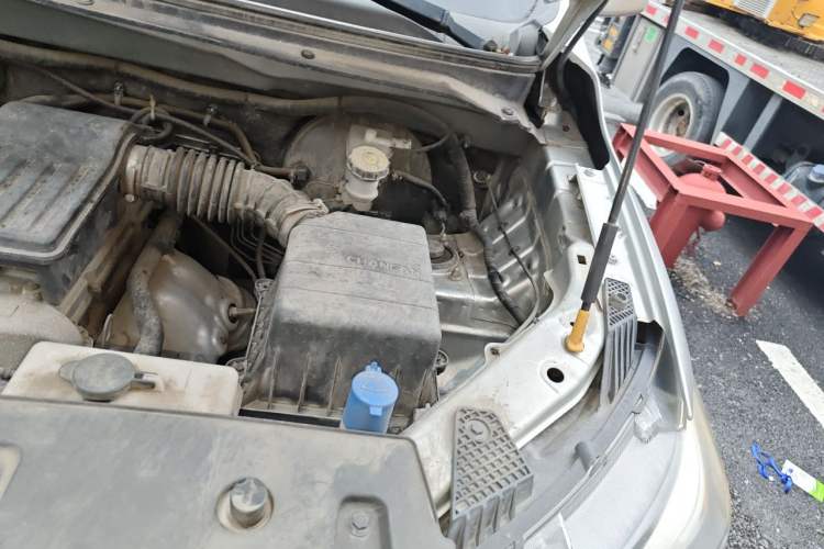 Used CHANGAN KAICHENG Ounuo S 2017 1.5L Base Version Engine Bay Left