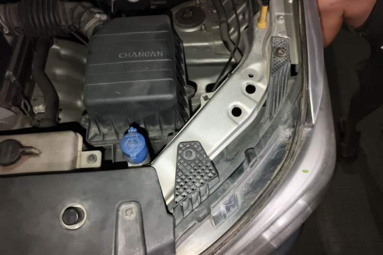 Used CHANGAN KAICHENG Ounuo S 2017 1.5L Ouno S Standard Edition EA15-AB Engine Bay Left