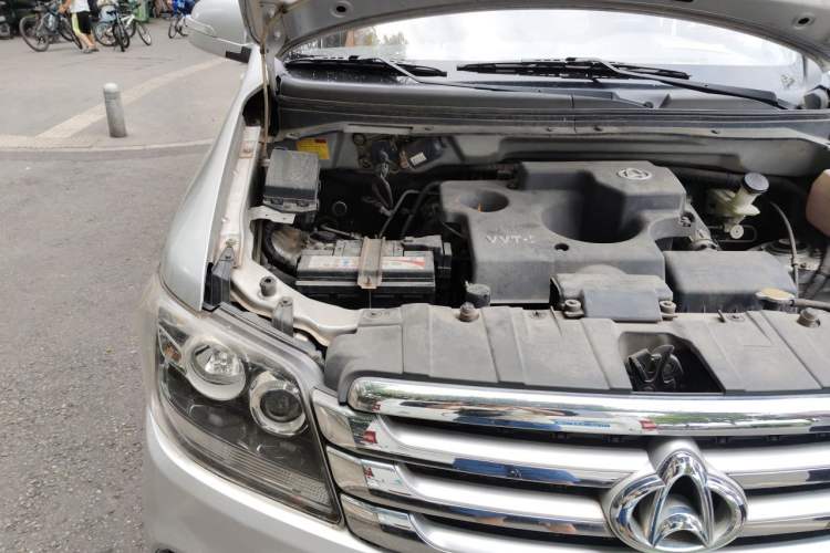 Used CHANGAN KAICHENG Ounuo S 2017 1.5L Base Version Engine Bay Right