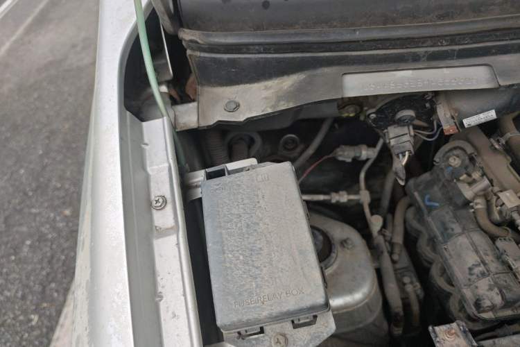 Used CHANGAN KAICHENG Ounuo S 2017 1.5L Base Version Engine Bay Right